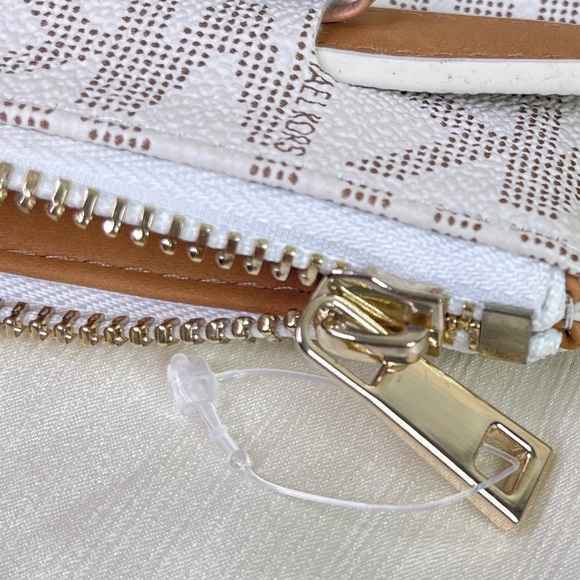 Michael Kors Belt Bag Fanny Pack 552744C WHT XL - Picture 11 of 15